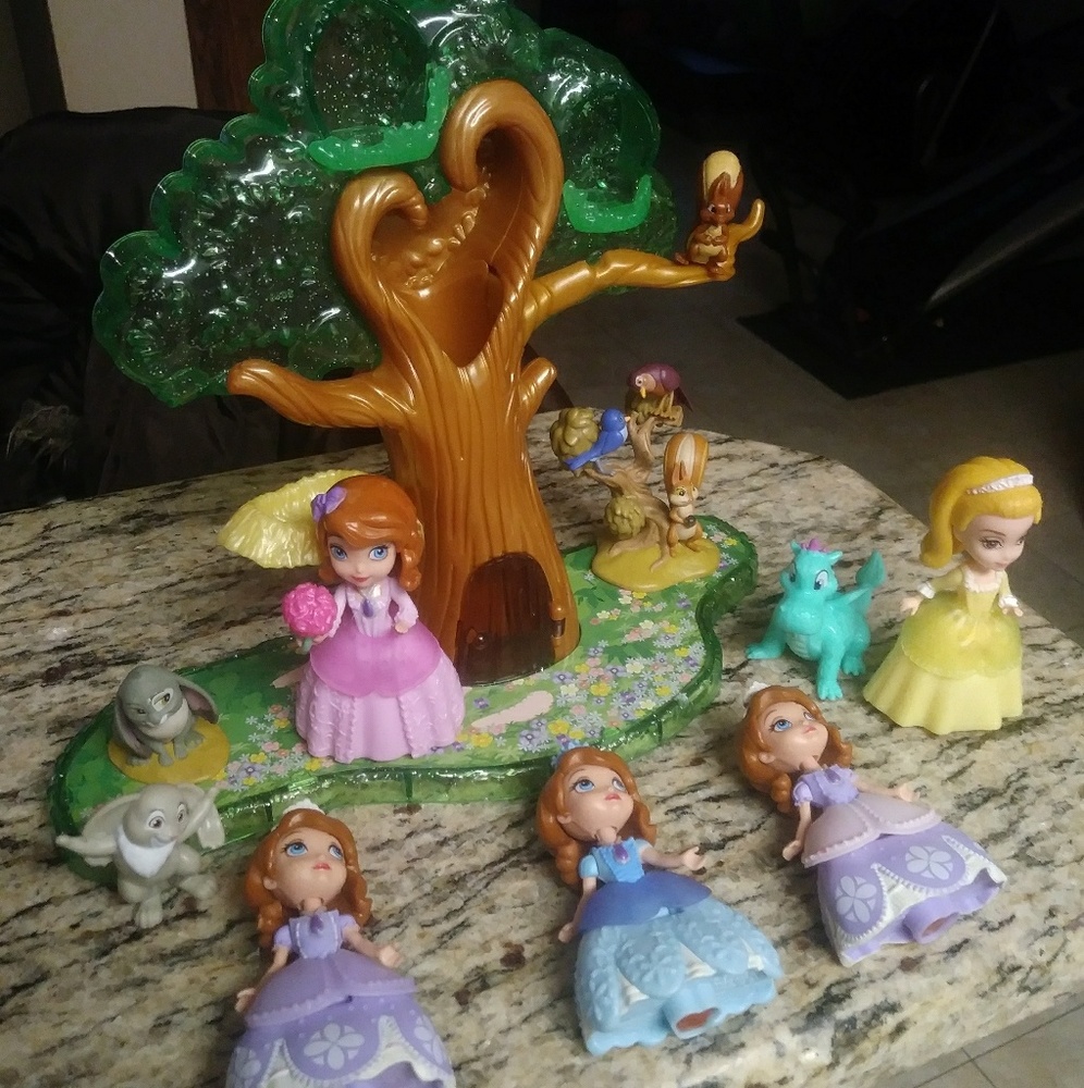 Sophia the First Playset